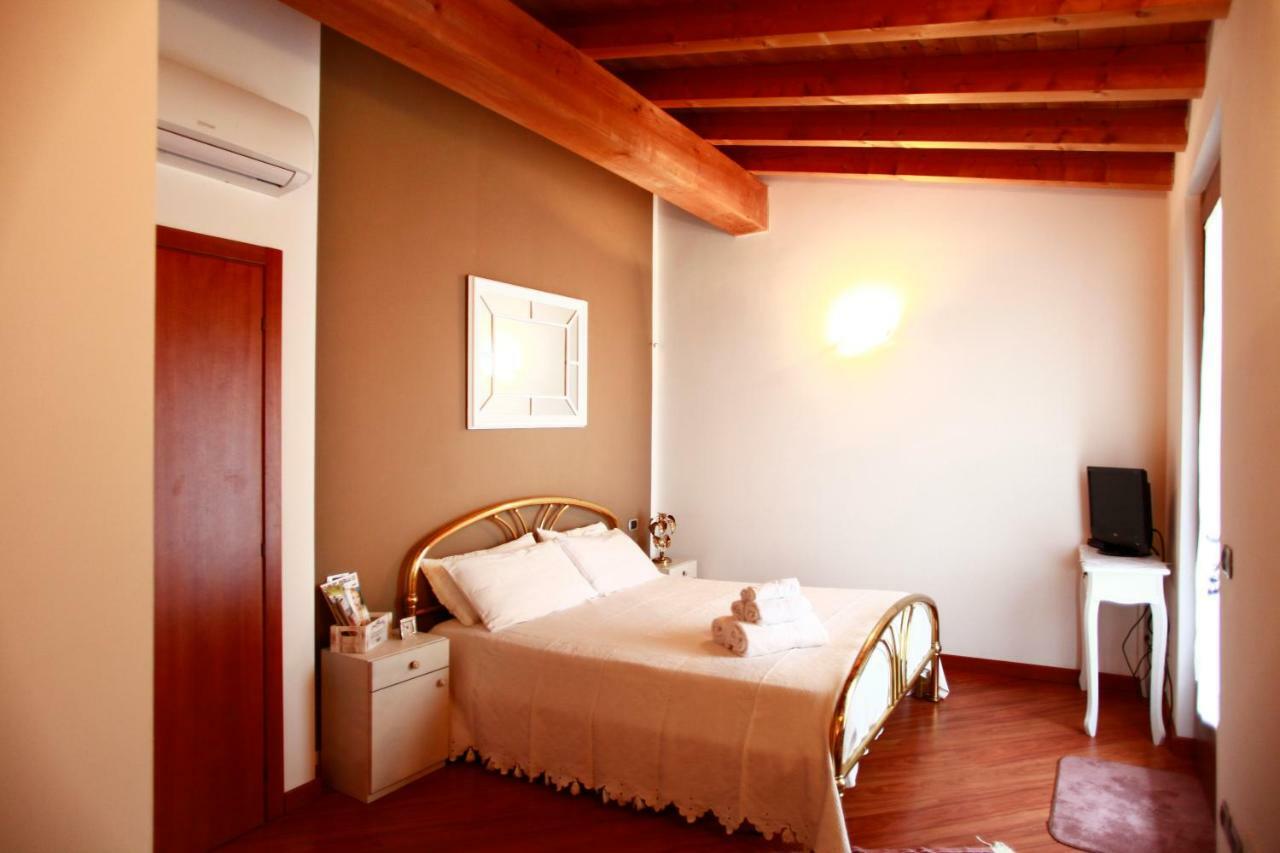 B&B Campovolo มอนซามบาโน ภายนอก รูปภาพ