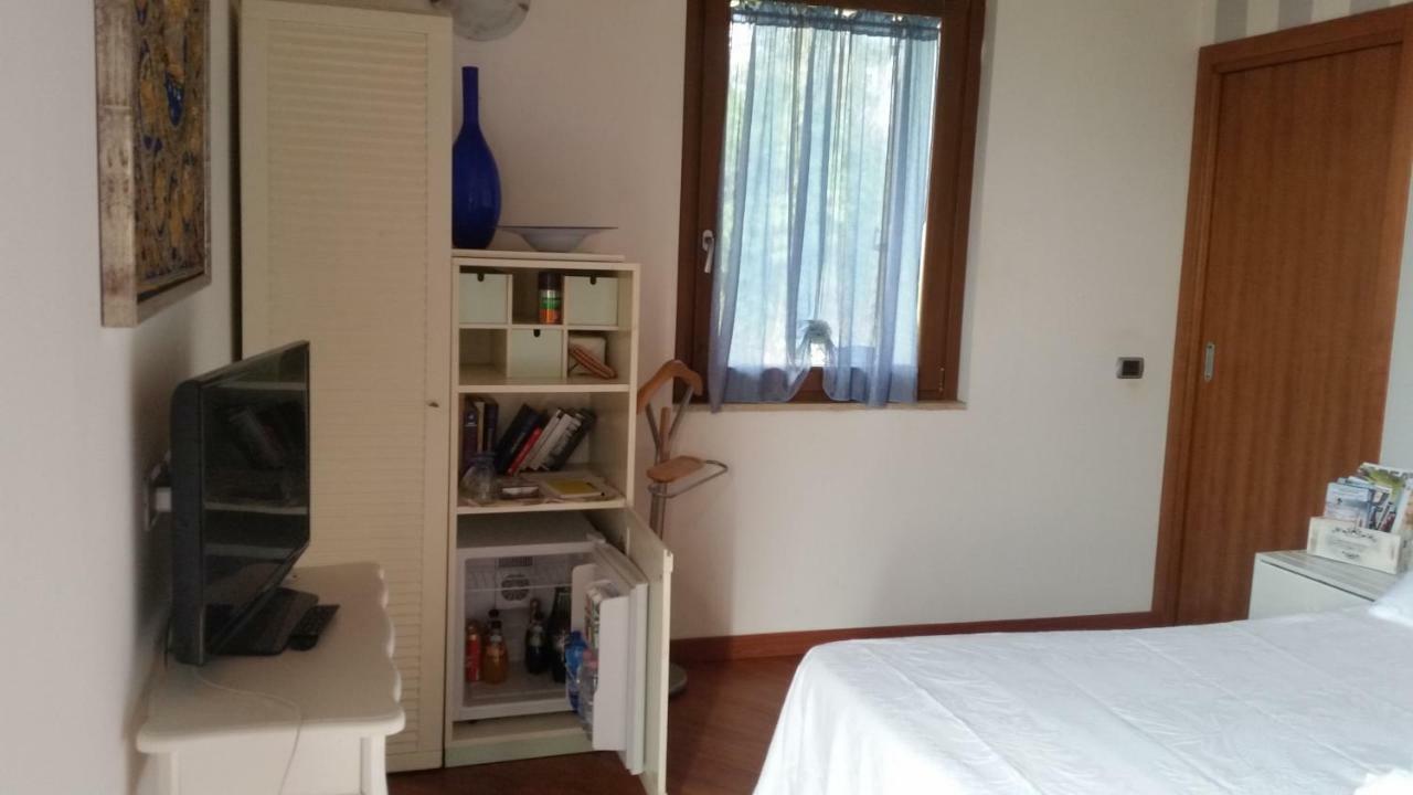 B&B Campovolo มอนซามบาโน ภายนอก รูปภาพ