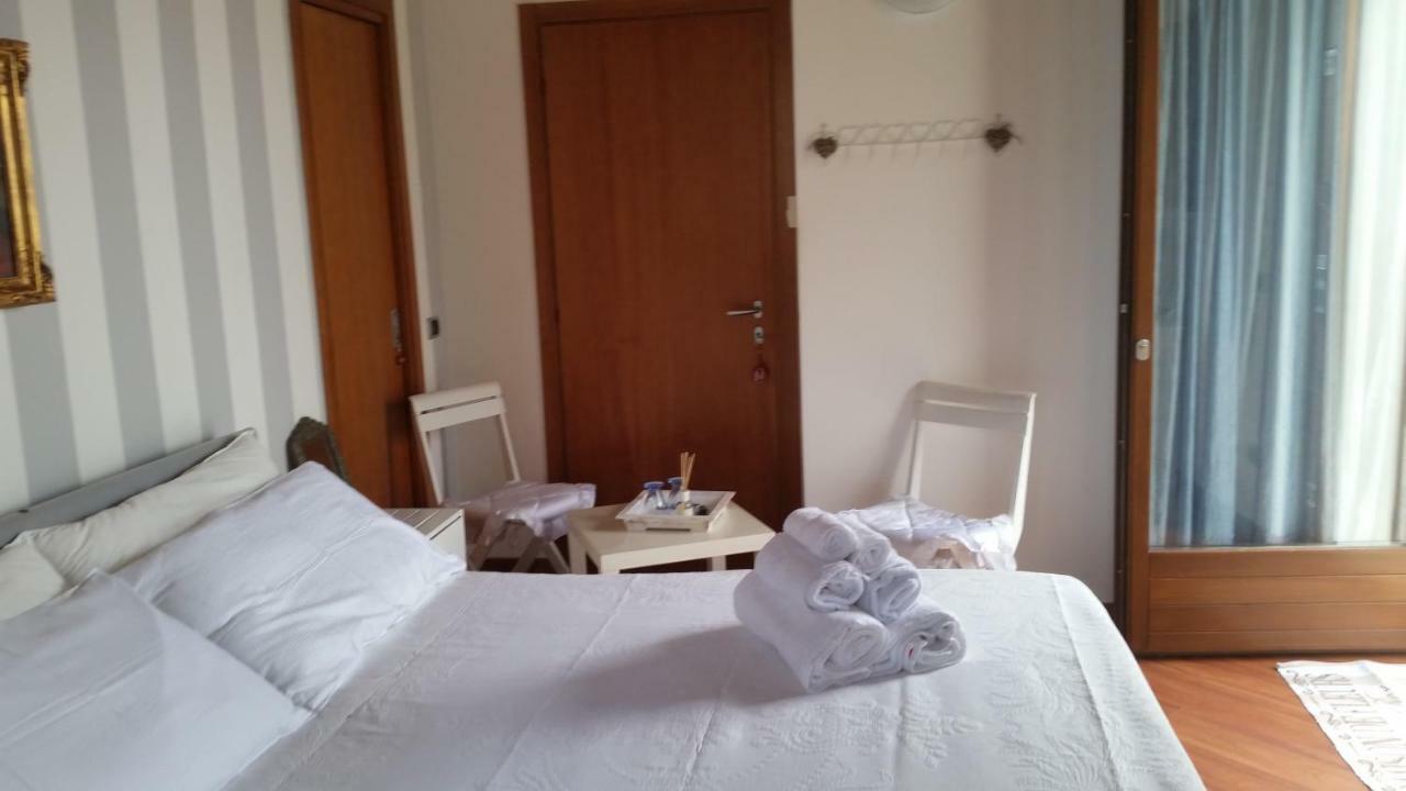 B&B Campovolo มอนซามบาโน ภายนอก รูปภาพ