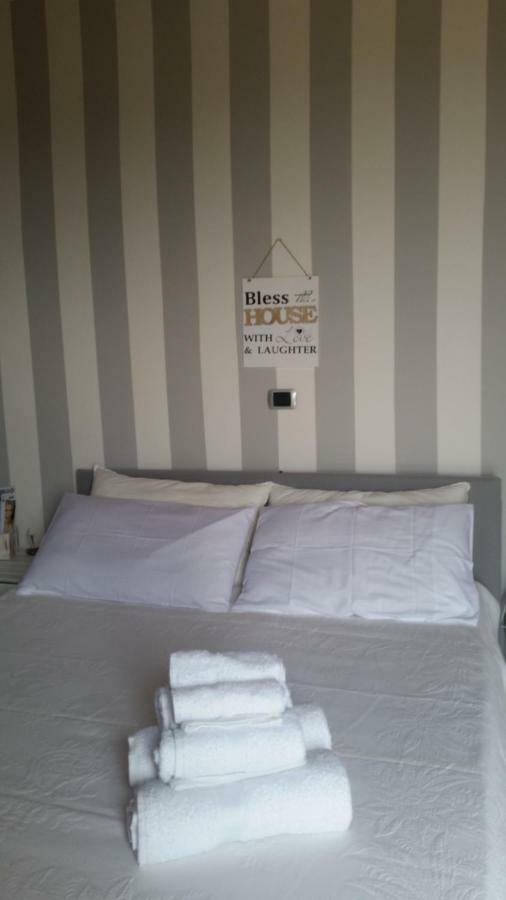 B&B Campovolo มอนซามบาโน ภายนอก รูปภาพ