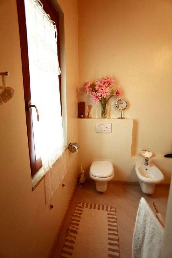 B&B Campovolo มอนซามบาโน ภายนอก รูปภาพ